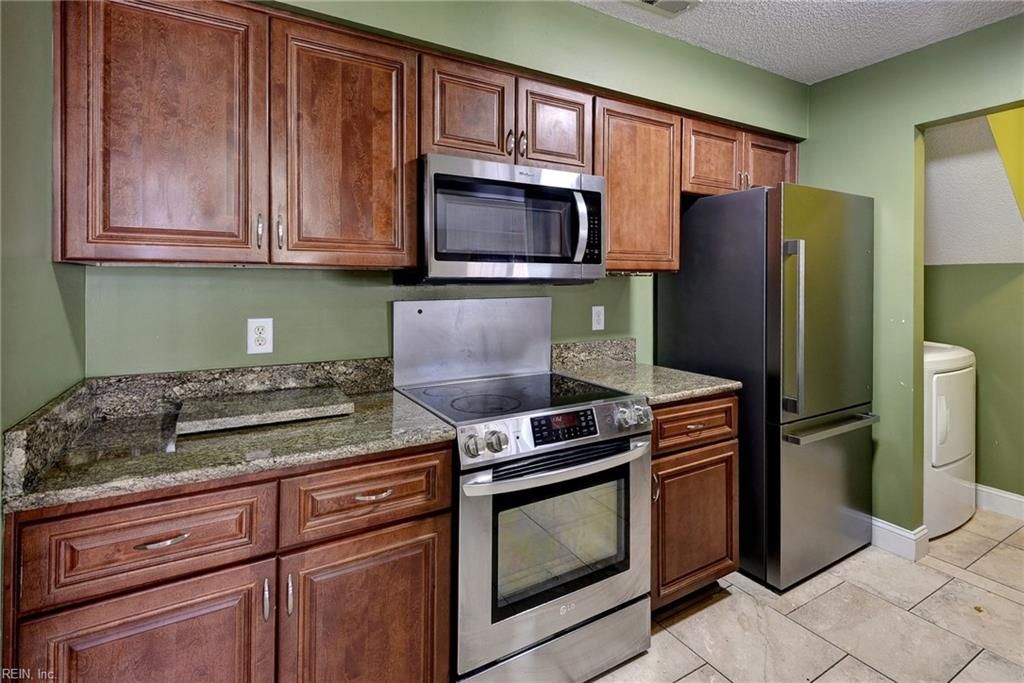 Photo of 108 Queens Crossing, Williamsburg, VA 23185 (MLS # 10625400)