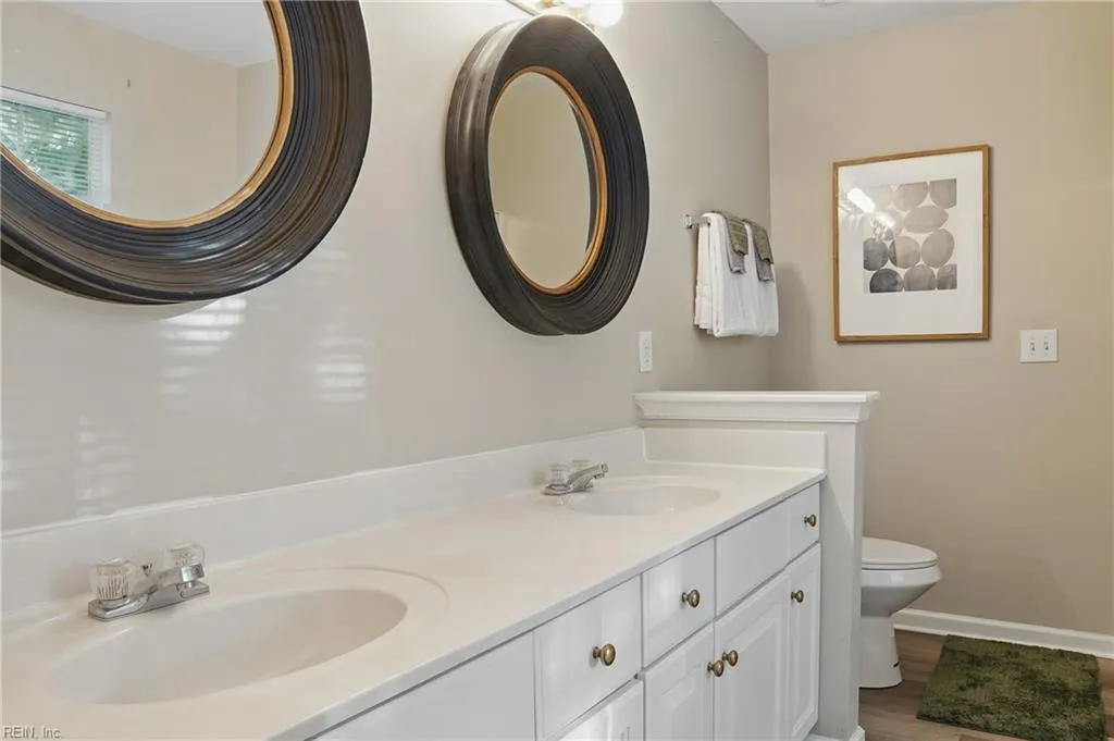 Suffolk, Virginia 23435, United States, 4 Bedrooms Bedrooms, ,3 BathroomsBathrooms,Residential,Pending,108785