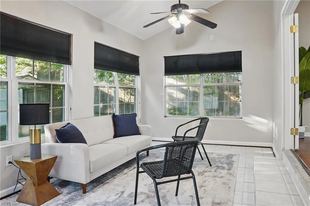 Suffolk, Virginia 23435, United States, 4 Bedrooms Bedrooms, ,3 BathroomsBathrooms,Residential,Pending,108785