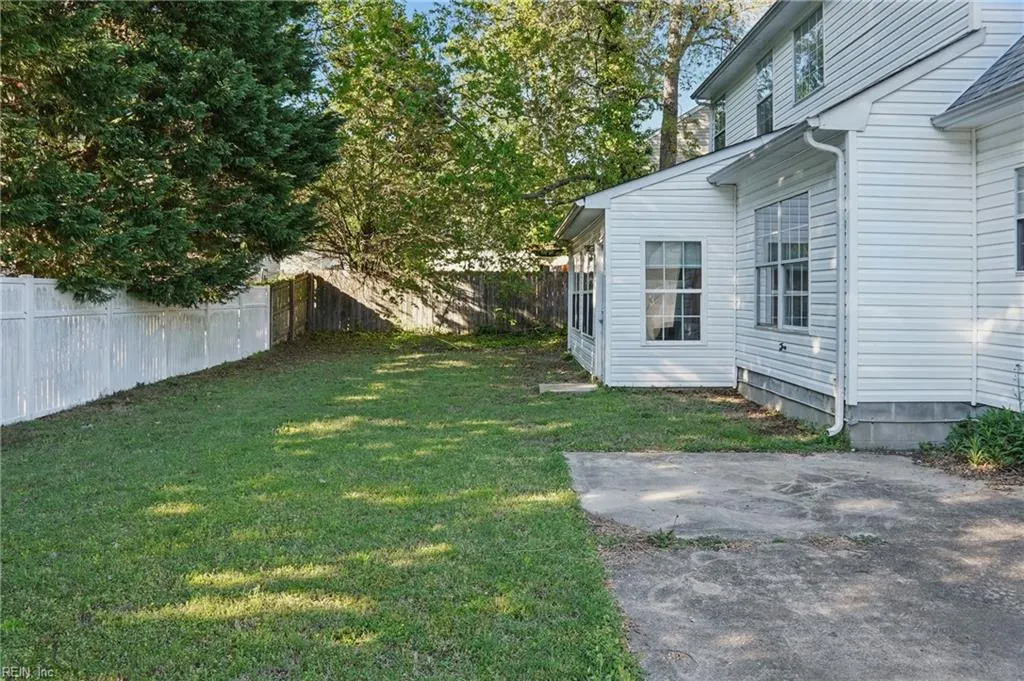 Suffolk, Virginia 23435, United States, 4 Bedrooms Bedrooms, ,3 BathroomsBathrooms,Residential,Pending,108785