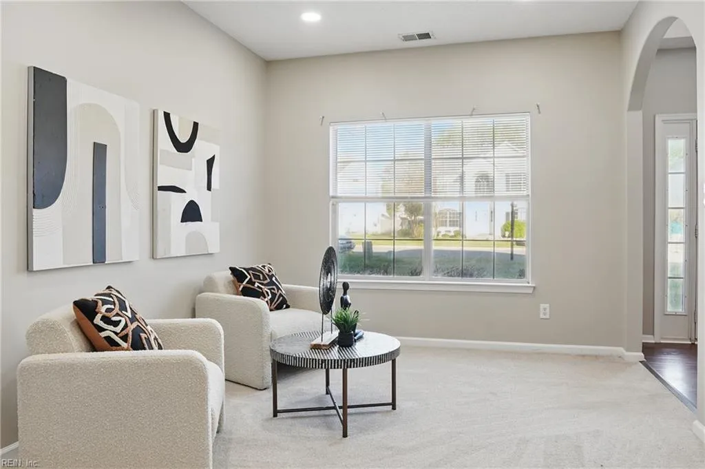 Suffolk, Virginia 23435, United States, 4 Bedrooms Bedrooms, ,3 BathroomsBathrooms,Residential,Pending,108785