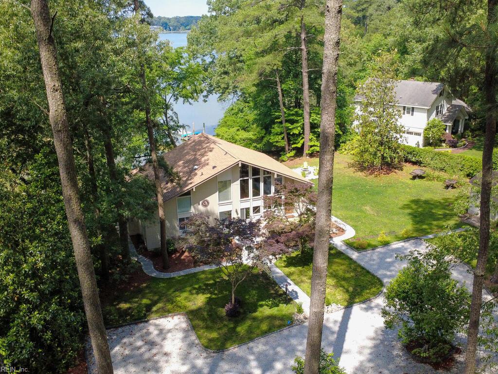 3733 Lynnfield DR