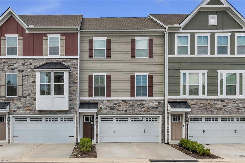 Photo of 904 Stern Way, Chesapeake, VA 23323 (MLS # 10650460)