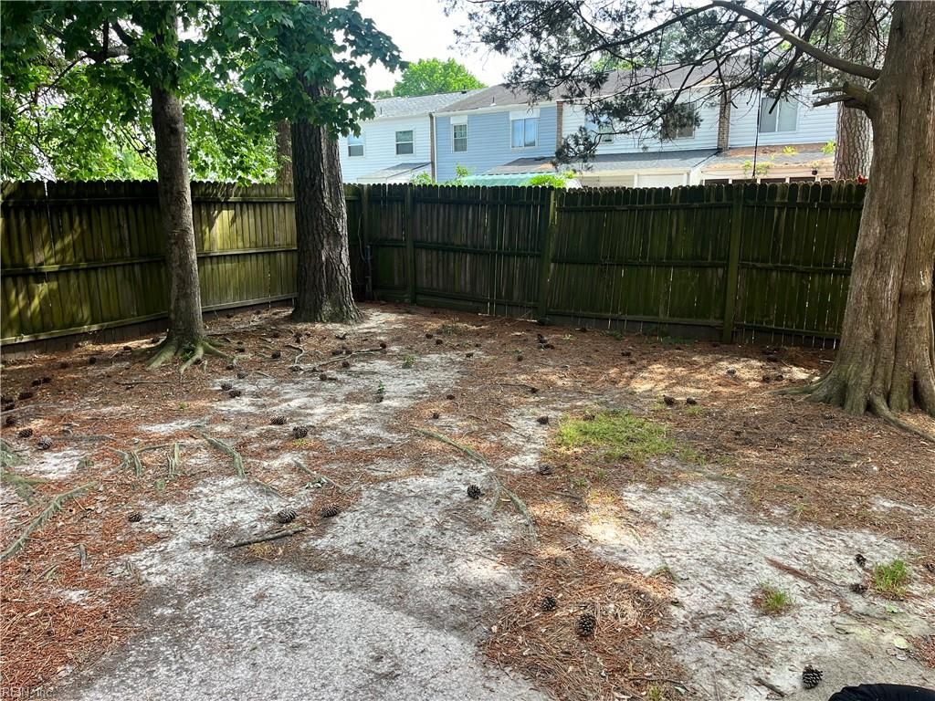 Photo of 1136 Old Clubhouse Road, Virginia Beach, VA 23453 (MLS # 10619319)