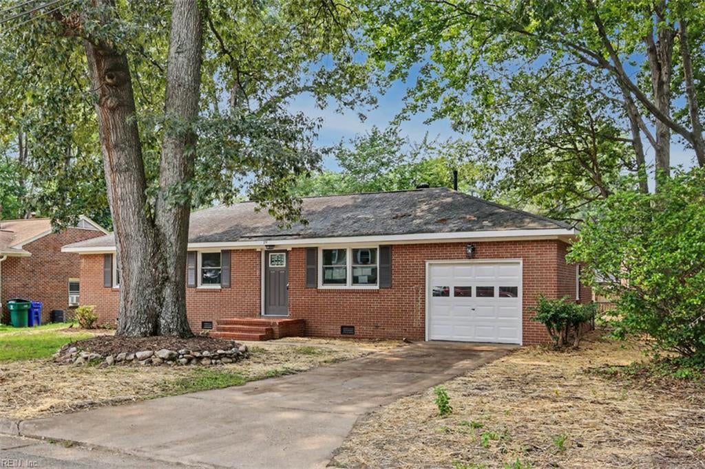 19 Bird Lane, Newport News, VA, 23601