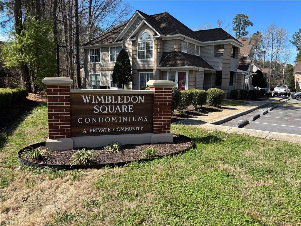 Photo of 304 N Gainsborough Sq Square, Chesapeake, VA 23320 (MLS # 10625854)