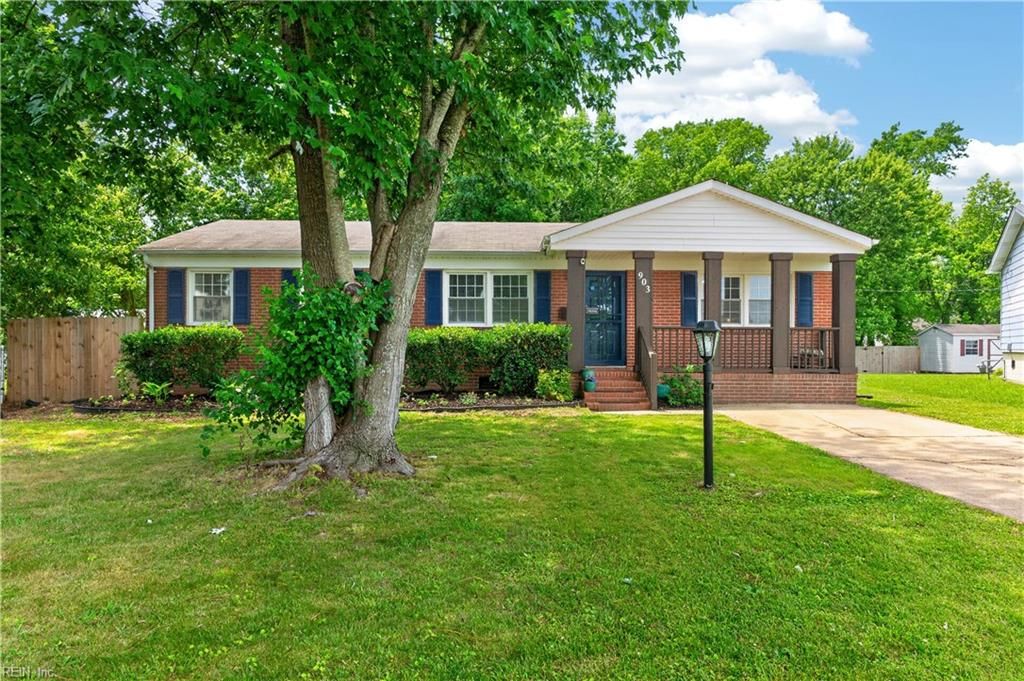 Photo of 903 Susan Court, Hampton, VA 23661 (MLS # 10639382)