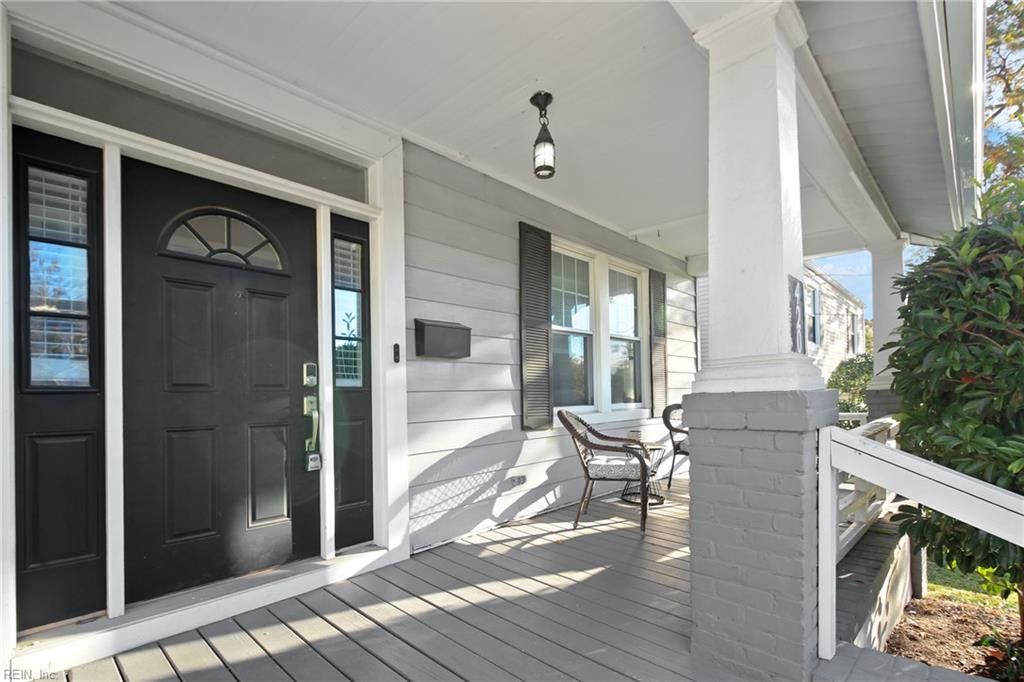 Photo of 420 Maryland Avenue, Norfolk, VA 23508 (MLS # 10624708)