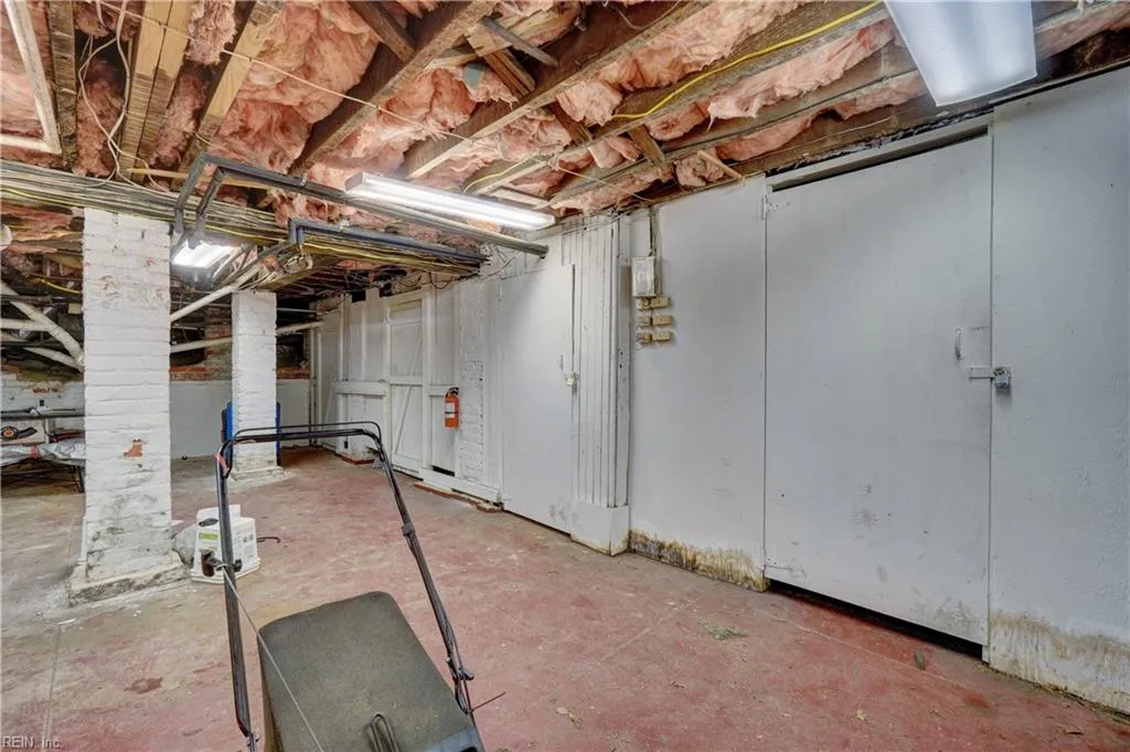 Norfolk, Virginia 23507, United States, 2 Bedrooms Bedrooms, ,2 BathroomsBathrooms,Residential,Active,150944