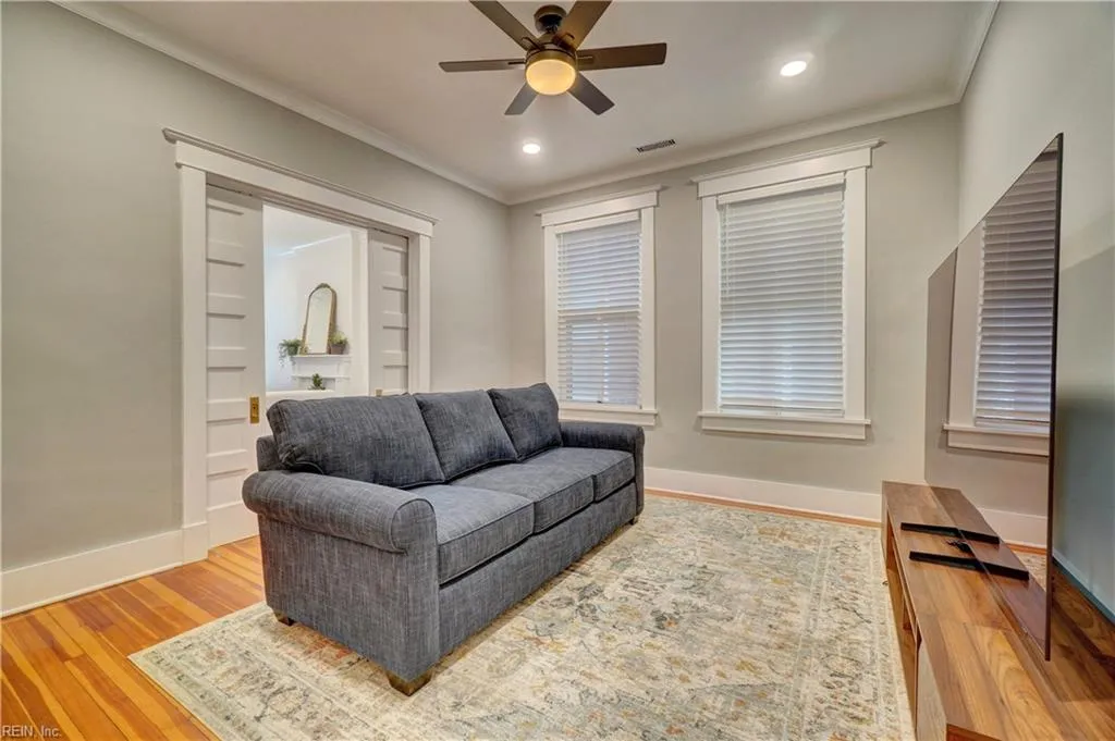 Norfolk, Virginia 23507, United States, 2 Bedrooms Bedrooms, ,2 BathroomsBathrooms,Residential,Active,150944