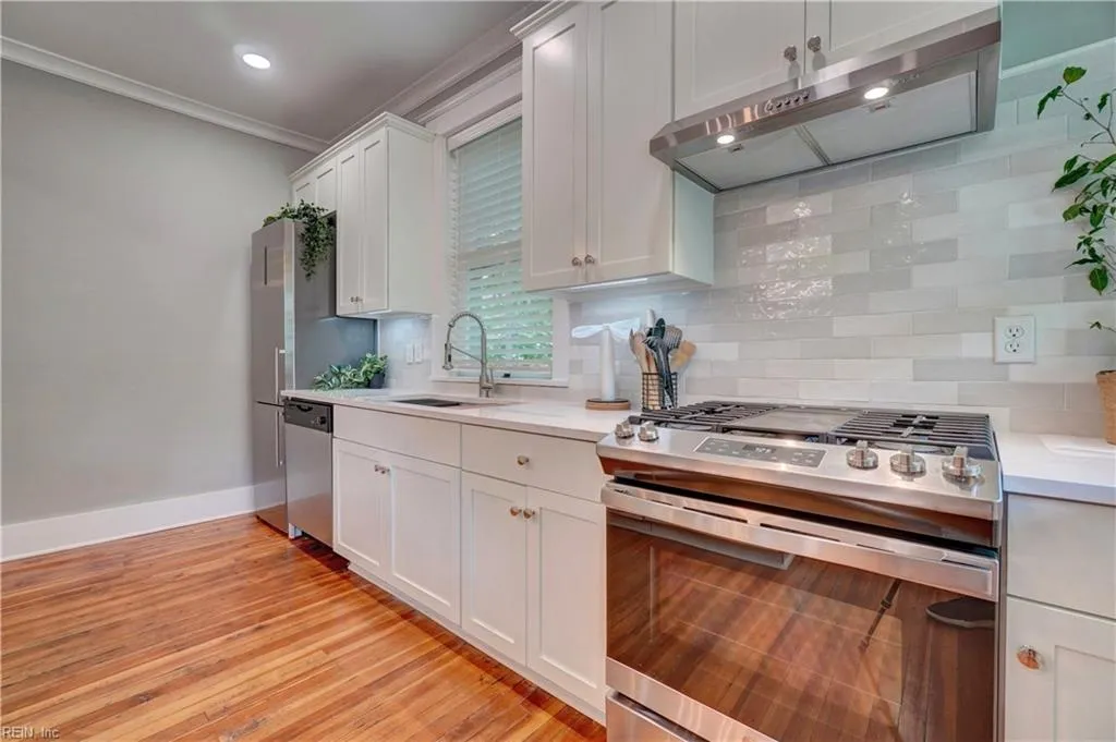 Norfolk, Virginia 23507, United States, 2 Bedrooms Bedrooms, ,2 BathroomsBathrooms,Residential,Active,150944