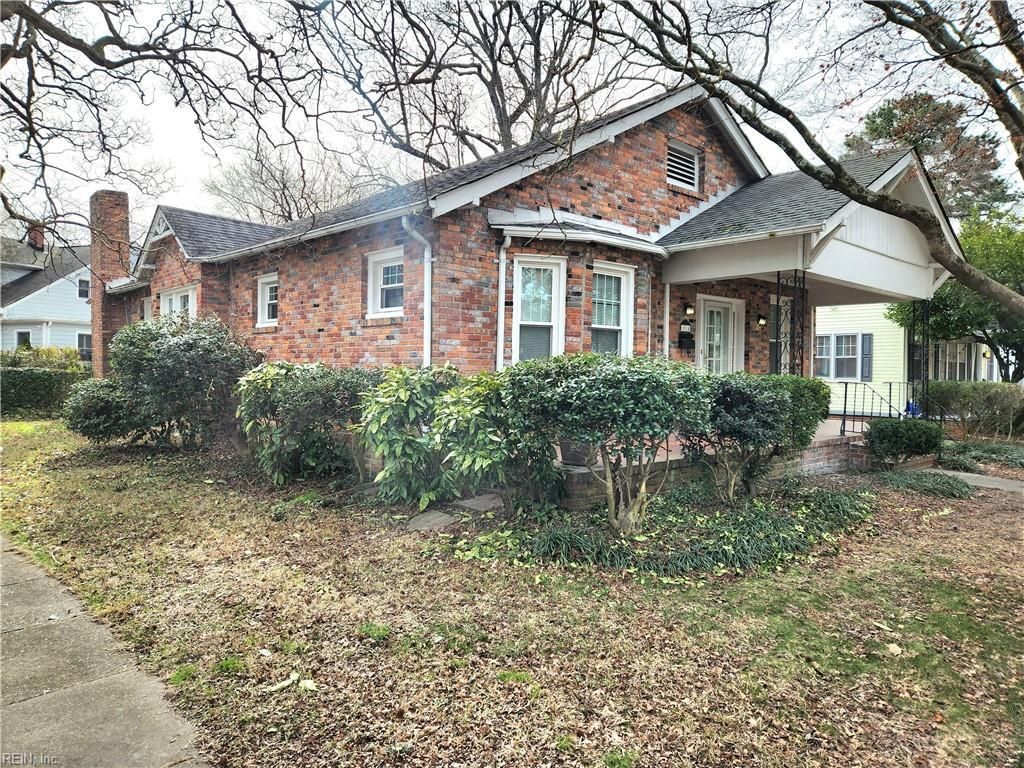 Photo of 1914 Claremont Avenue, Norfolk, VA 23507 (MLS # 10634195)
