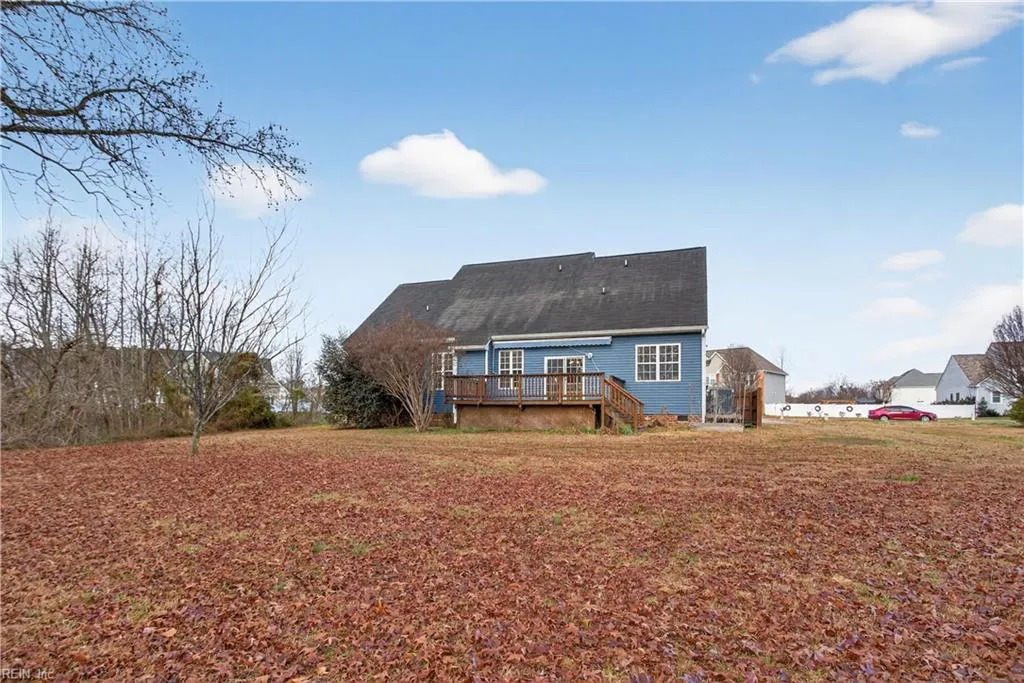 Windsor, Virginia 23487, United States, 5 Bedrooms Bedrooms, ,3 BathroomsBathrooms,Residential,Active,255250