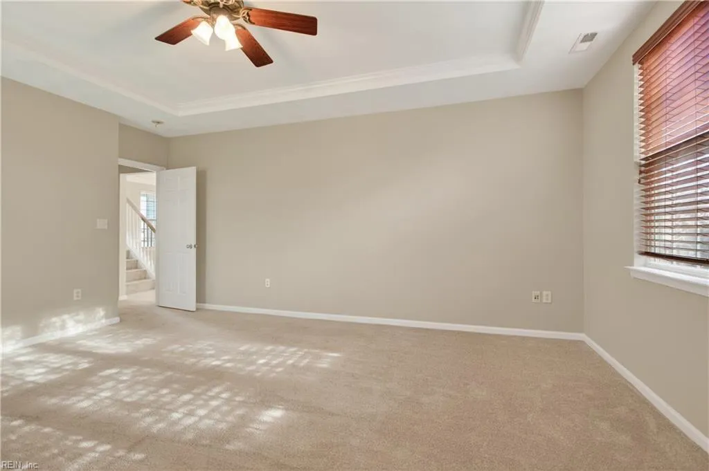 Windsor, Virginia 23487, United States, 5 Bedrooms Bedrooms, ,3 BathroomsBathrooms,Residential,Active,255250