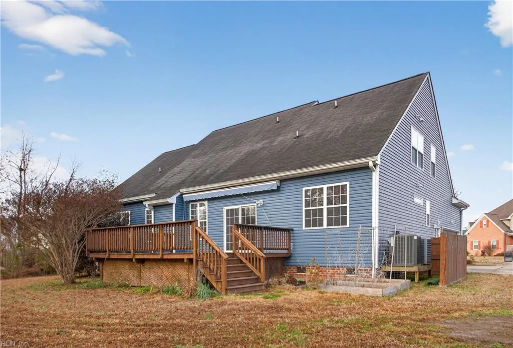 Windsor, Virginia 23487, United States, 5 Bedrooms Bedrooms, ,3 BathroomsBathrooms,Residential,Active,255250