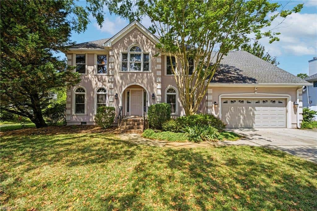 Photo of 220 Marsh Island Drive, Chesapeake, VA 23320 (MLS # 10641342)