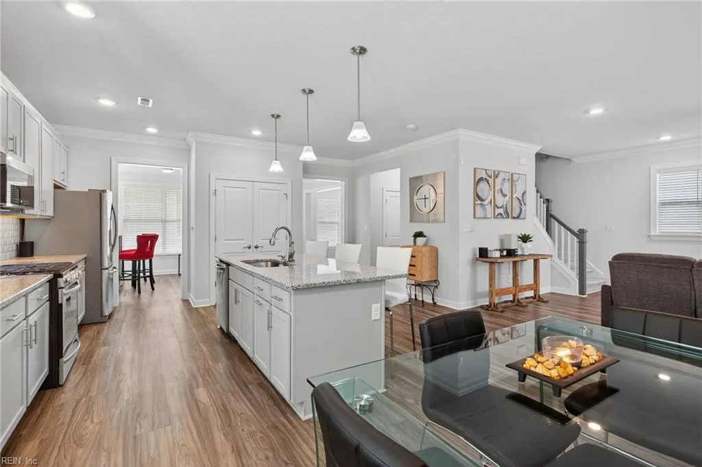 Chesapeake, Virginia 23321, United States, 4 Bedrooms Bedrooms, ,3 BathroomsBathrooms,Residential,Active,199561