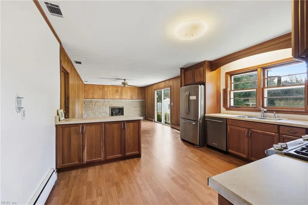 Norfolk, Virginia 23518, United States, 3 Bedrooms Bedrooms, ,2 BathroomsBathrooms,Residential,Active,228769