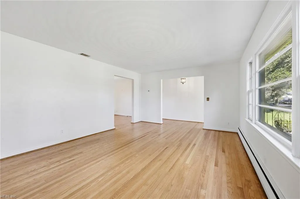 Norfolk, Virginia 23518, United States, 3 Bedrooms Bedrooms, ,2 BathroomsBathrooms,Residential,Active,228769