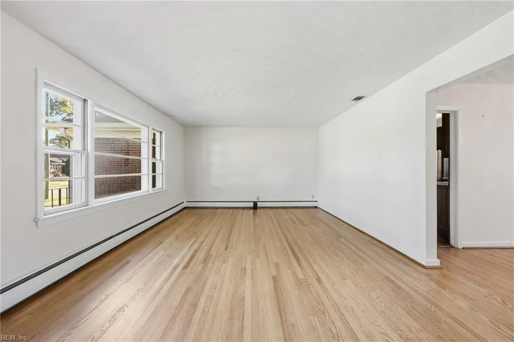 Norfolk, Virginia 23518, United States, 3 Bedrooms Bedrooms, ,2 BathroomsBathrooms,Residential,Active,228769