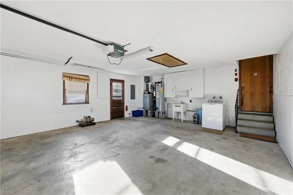 Norfolk, Virginia 23518, United States, 3 Bedrooms Bedrooms, ,2 BathroomsBathrooms,Residential,Active,228769