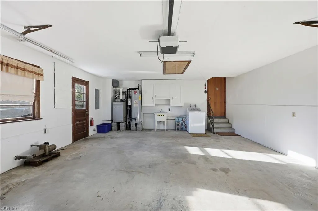 Norfolk, Virginia 23518, United States, 3 Bedrooms Bedrooms, ,2 BathroomsBathrooms,Residential,Active,228769