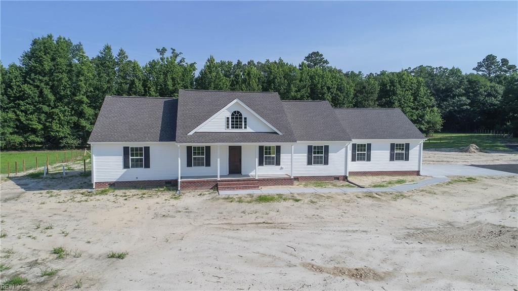 Photo of 725 Great Fork Road, Suffolk, VA 23438 (MLS # 10624200)