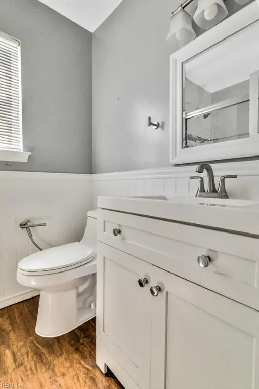Norfolk, Virginia 23502, United States, 3 Bedrooms Bedrooms, ,3 BathroomsBathrooms,Residential,Pending,205053