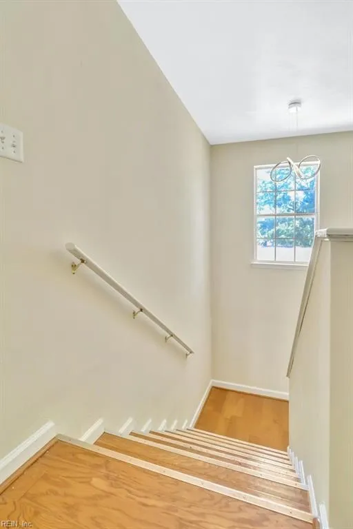 Norfolk, Virginia 23502, United States, 3 Bedrooms Bedrooms, ,3 BathroomsBathrooms,Residential,Pending,205053