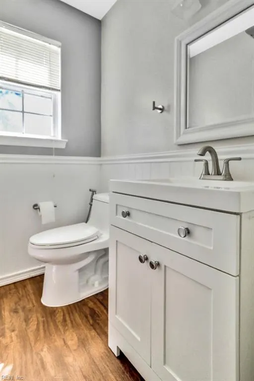 Norfolk, Virginia 23502, United States, 3 Bedrooms Bedrooms, ,3 BathroomsBathrooms,Residential,Pending,205053