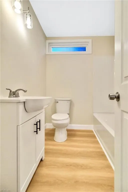 Norfolk, Virginia 23502, United States, 3 Bedrooms Bedrooms, ,3 BathroomsBathrooms,Residential,Pending,205053