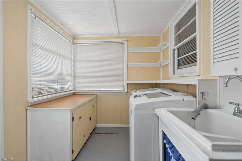 Chesapeake, Virginia 23322, United States, 3 Bedrooms Bedrooms, ,2 BathroomsBathrooms,Residential,Active,208395