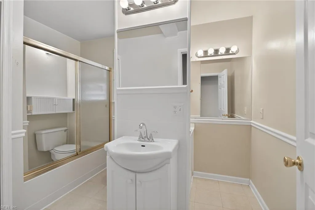 Chesapeake, Virginia 23322, United States, 3 Bedrooms Bedrooms, ,2 BathroomsBathrooms,Residential,Active,208395