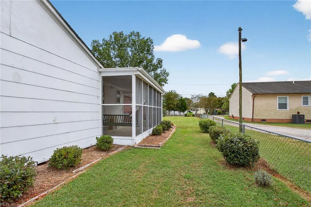 Chesapeake, Virginia 23322, United States, 3 Bedrooms Bedrooms, ,2 BathroomsBathrooms,Residential,Active,208395