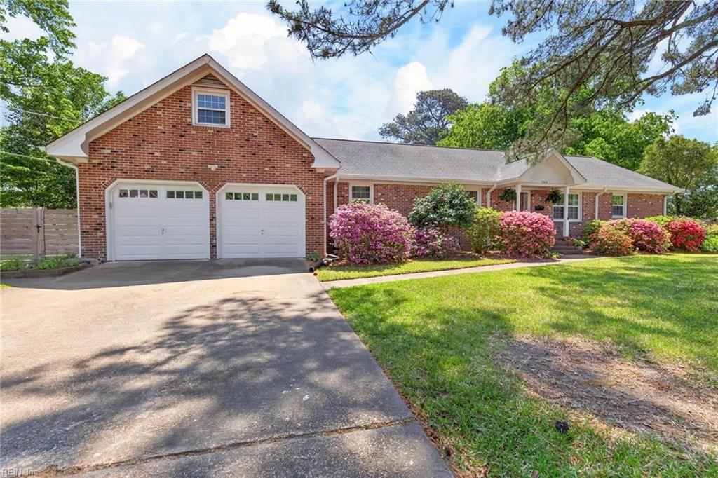 Photo of 7410 Parkdale Drive, Norfolk, VA 23505 (MLS # 10631532)