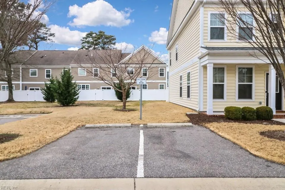 Virginia Beach, Virginia 23455, United States, 3 Bedrooms Bedrooms, ,3 BathroomsBathrooms,Residential,Pending,8002