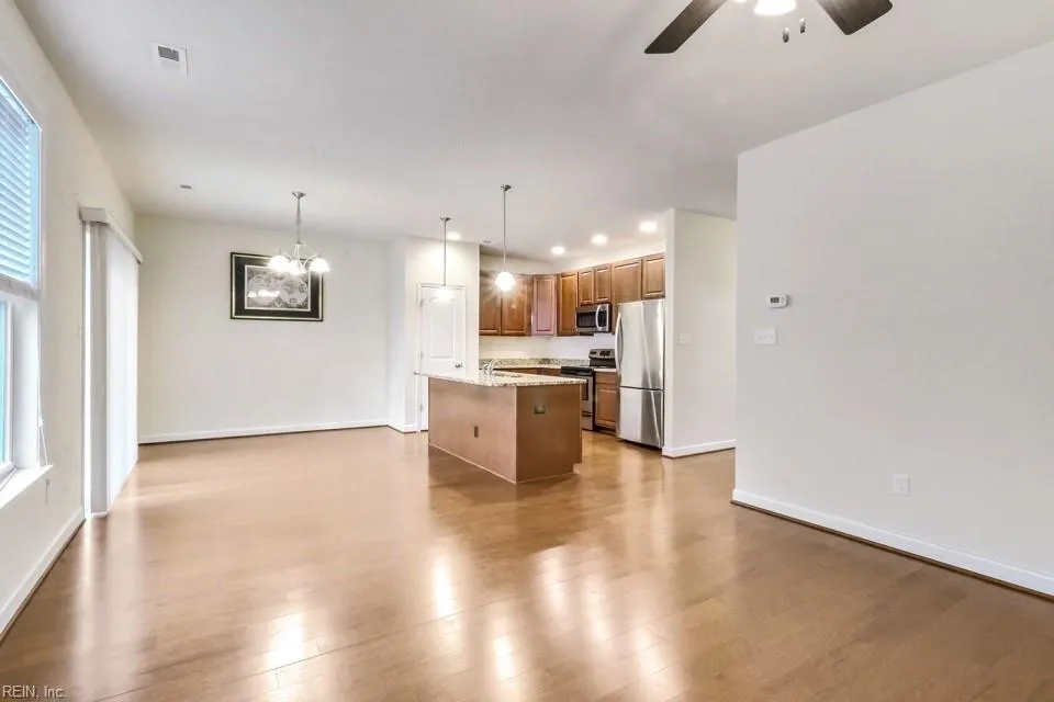 Virginia Beach, Virginia 23455, United States, 3 Bedrooms Bedrooms, ,3 BathroomsBathrooms,Residential,Pending,8002