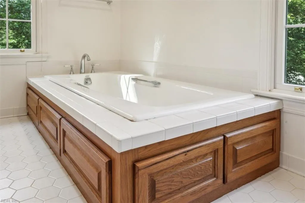 Hayes, Virginia 23072, United States, 4 Bedrooms Bedrooms, ,3 BathroomsBathrooms,Residential,Pending,45834