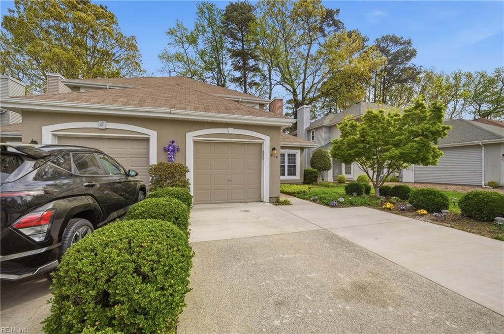 Photo of 912 Willow Point, Newport News, VA 23602 (MLS # 10628848)