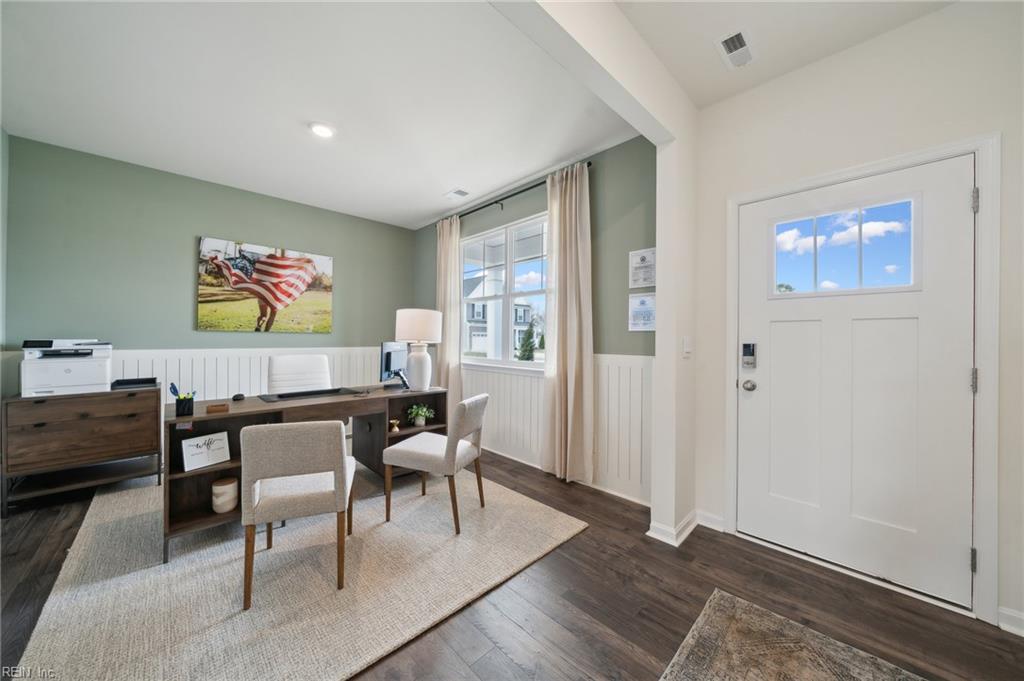 Photo of 130 Michigan Avenue, Williamsburg, VA 23188 (MLS # 10648834)