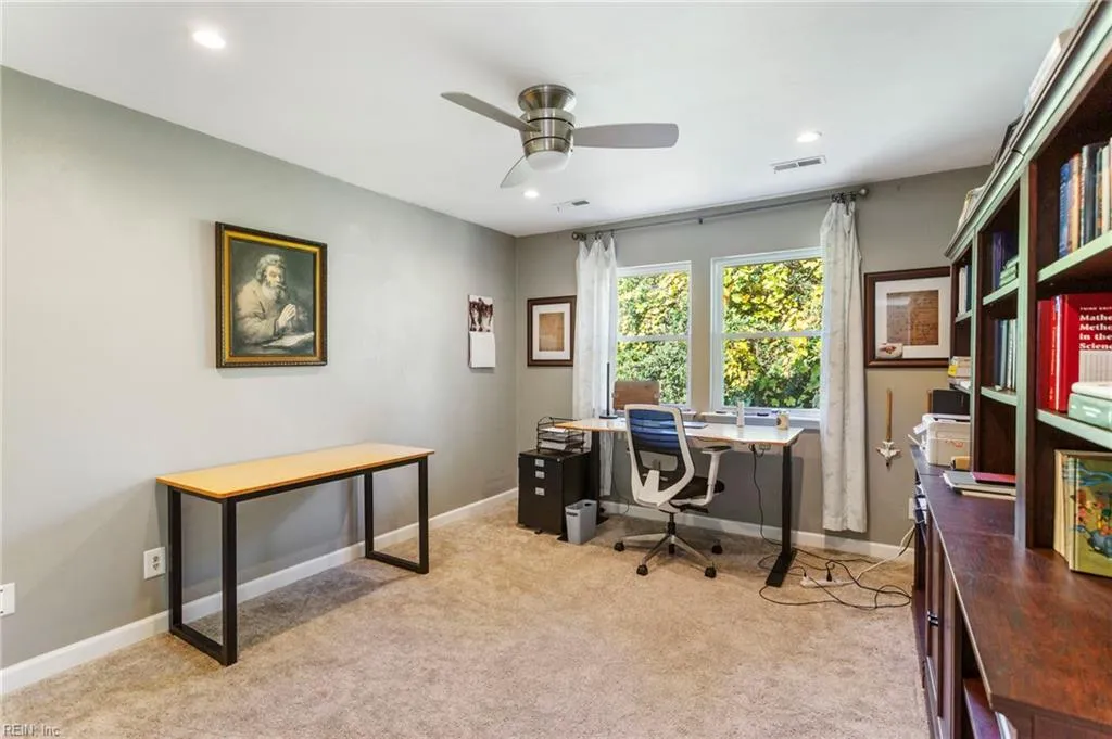 Virginia Beach, Virginia 23454, United States, 3 Bedrooms Bedrooms, ,3 BathroomsBathrooms,Residential,Active,238645