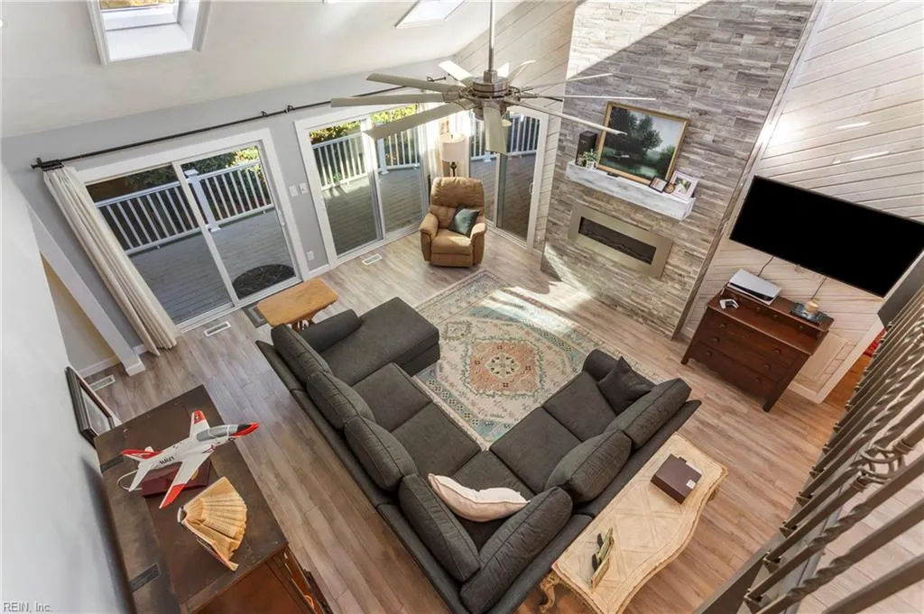 Virginia Beach, Virginia 23454, United States, 3 Bedrooms Bedrooms, ,3 BathroomsBathrooms,Residential,Active,238645