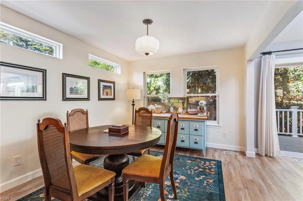 Virginia Beach, Virginia 23454, United States, 3 Bedrooms Bedrooms, ,3 BathroomsBathrooms,Residential,Active,238645