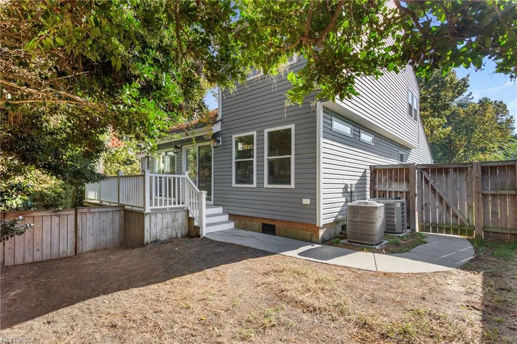 Virginia Beach, Virginia 23454, United States, 3 Bedrooms Bedrooms, ,3 BathroomsBathrooms,Residential,Active,238645