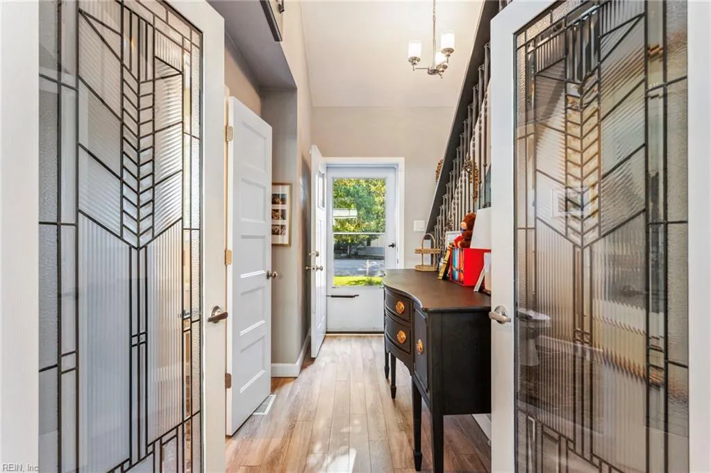 Virginia Beach, Virginia 23454, United States, 3 Bedrooms Bedrooms, ,3 BathroomsBathrooms,Residential,Active,238645