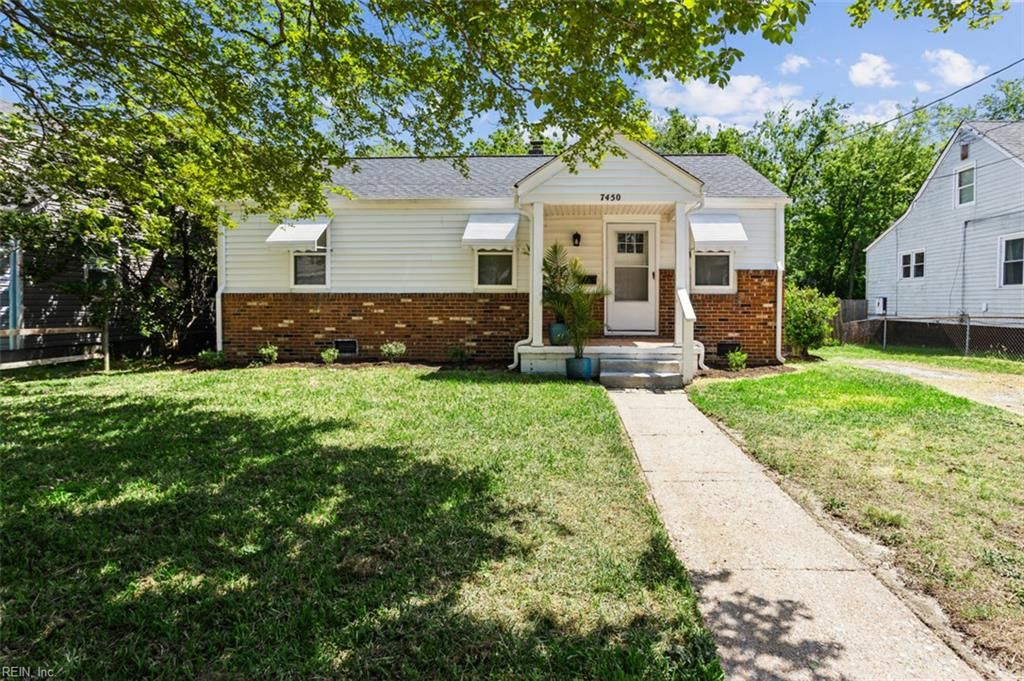 Photo of 7450 Tyndale Court, Norfolk, VA 23505 (MLS # 10628212)