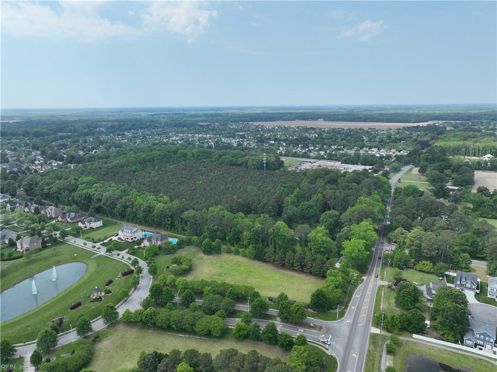 2801 N Landing RD