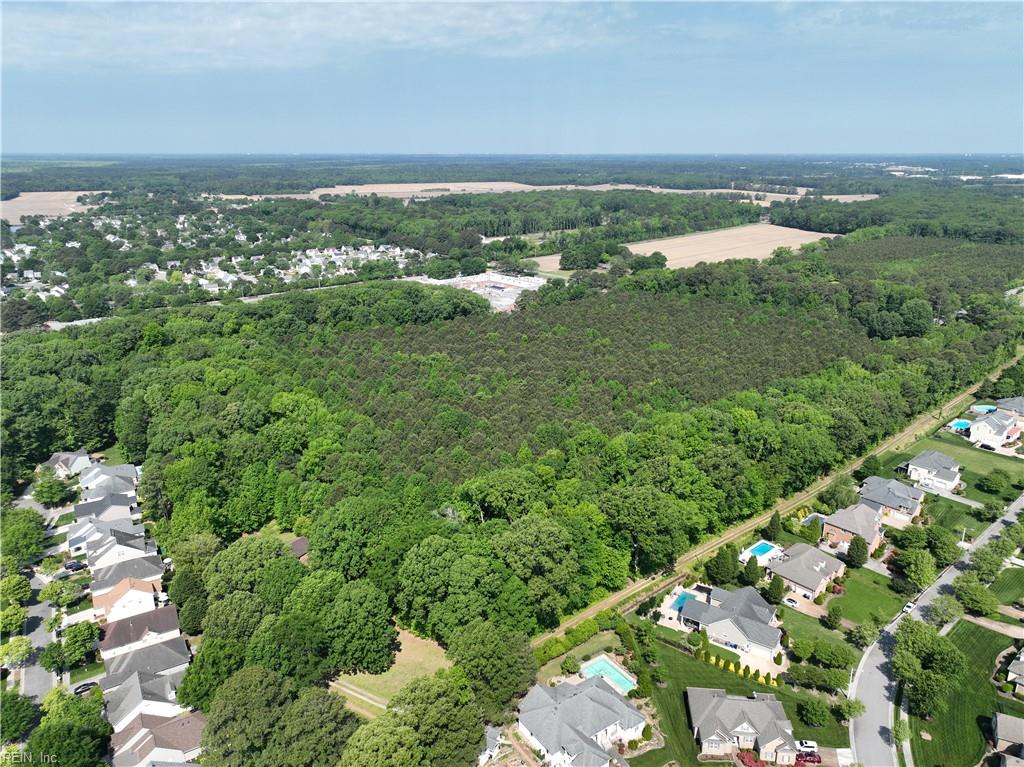 2801 N Landing RD