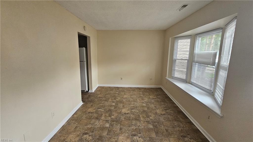 1010 Scarborough CT