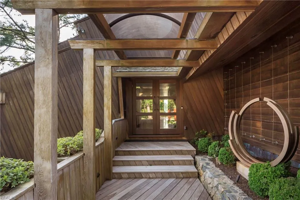 Virginia Beach, Virginia 23451, United States, 3 Bedrooms Bedrooms, ,4 BathroomsBathrooms,Residential,Active,51657